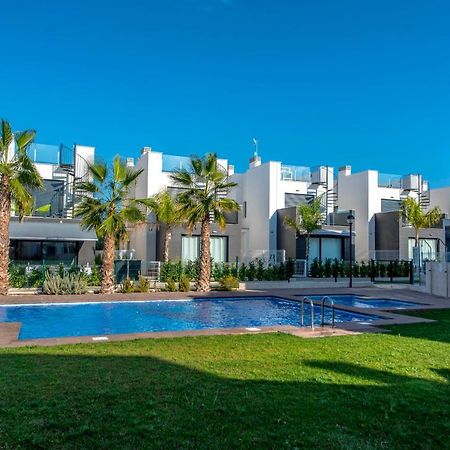 Cb Living - 3 Bedroom Home In Punta Prima Torrevieja Exterior photo